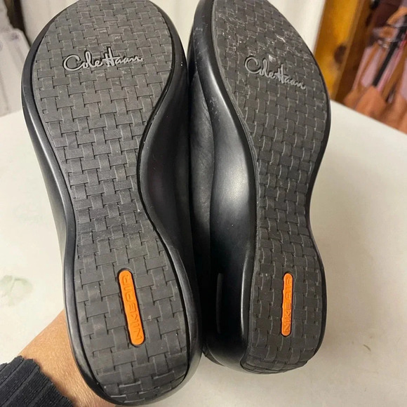 Cole Haan black patten waterproof clog/loafer size 5B - Picture 4 of 6